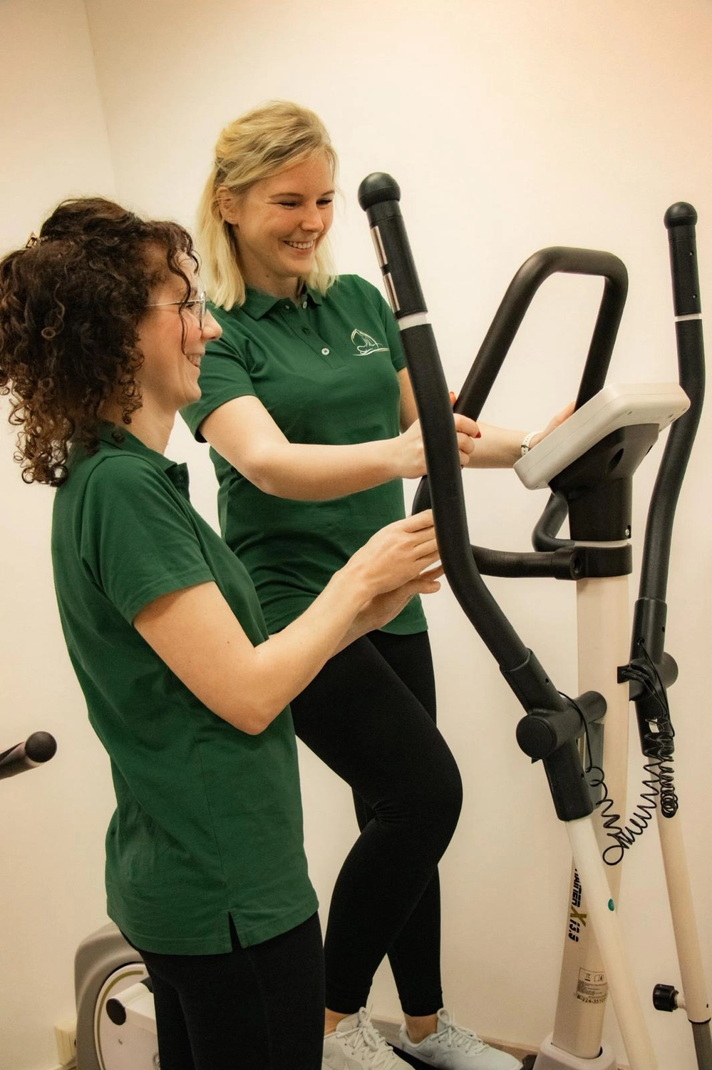 Physio - Massage - Temple by Melanie Schulze -Trainingsgerät